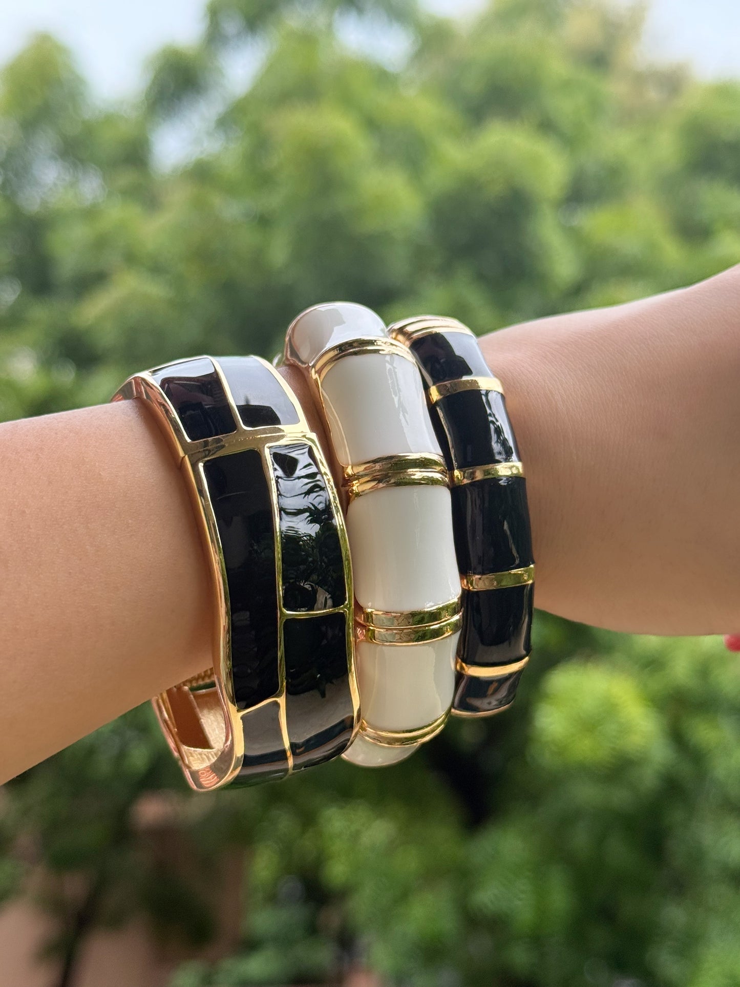 Monochrome Dreams Stack
