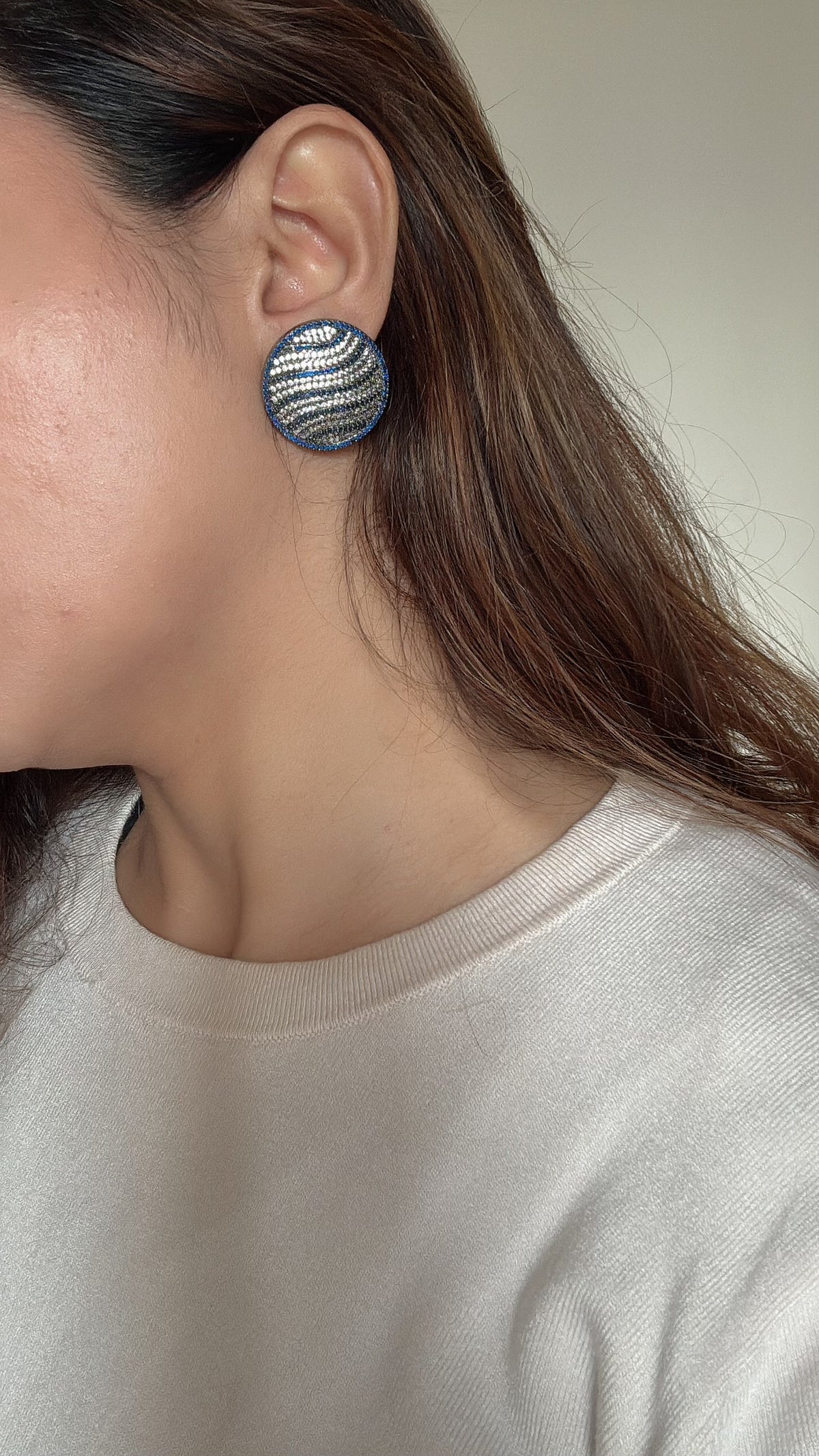 Ripple oversized studs