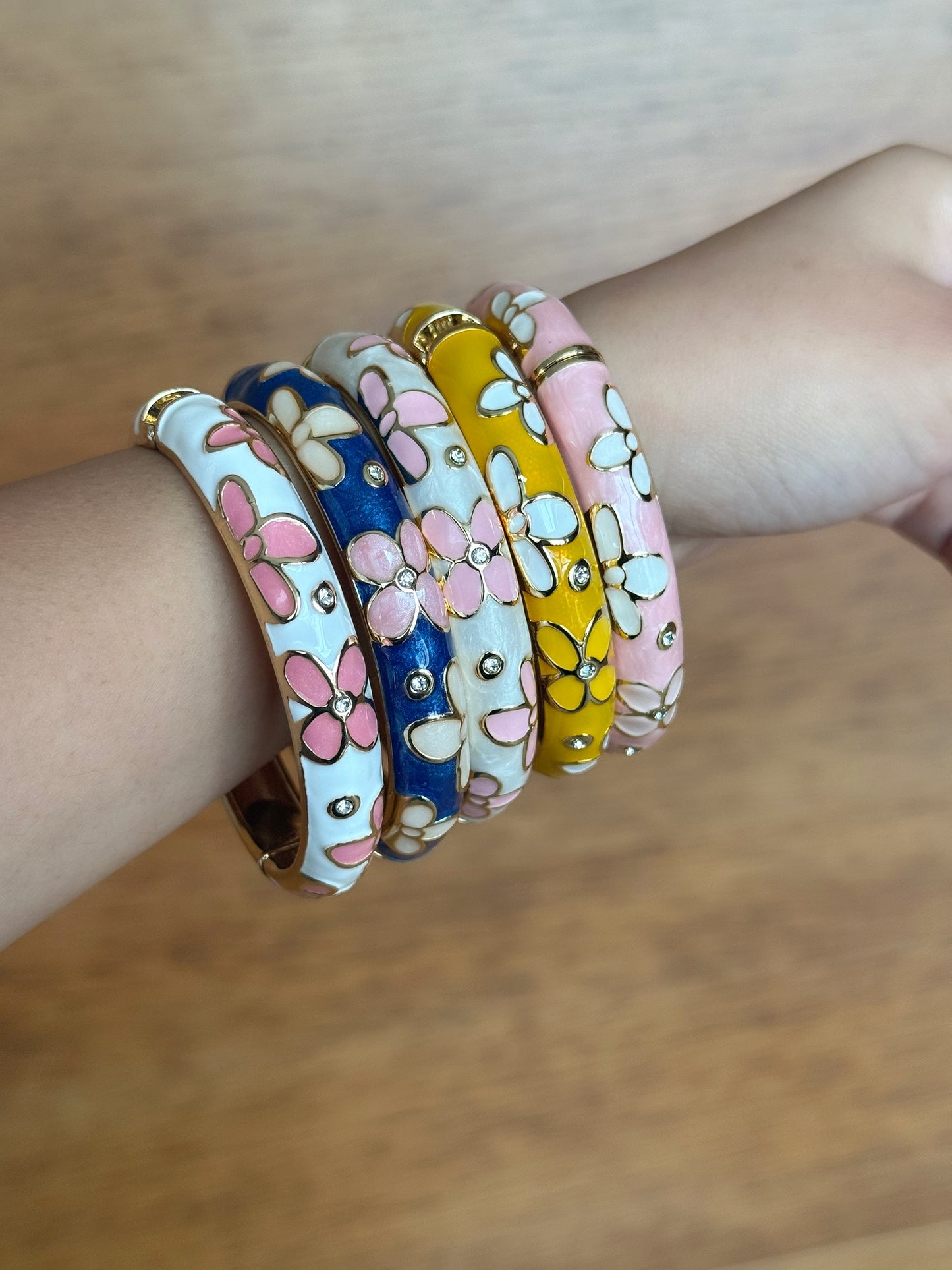Darling Daisy Bangles