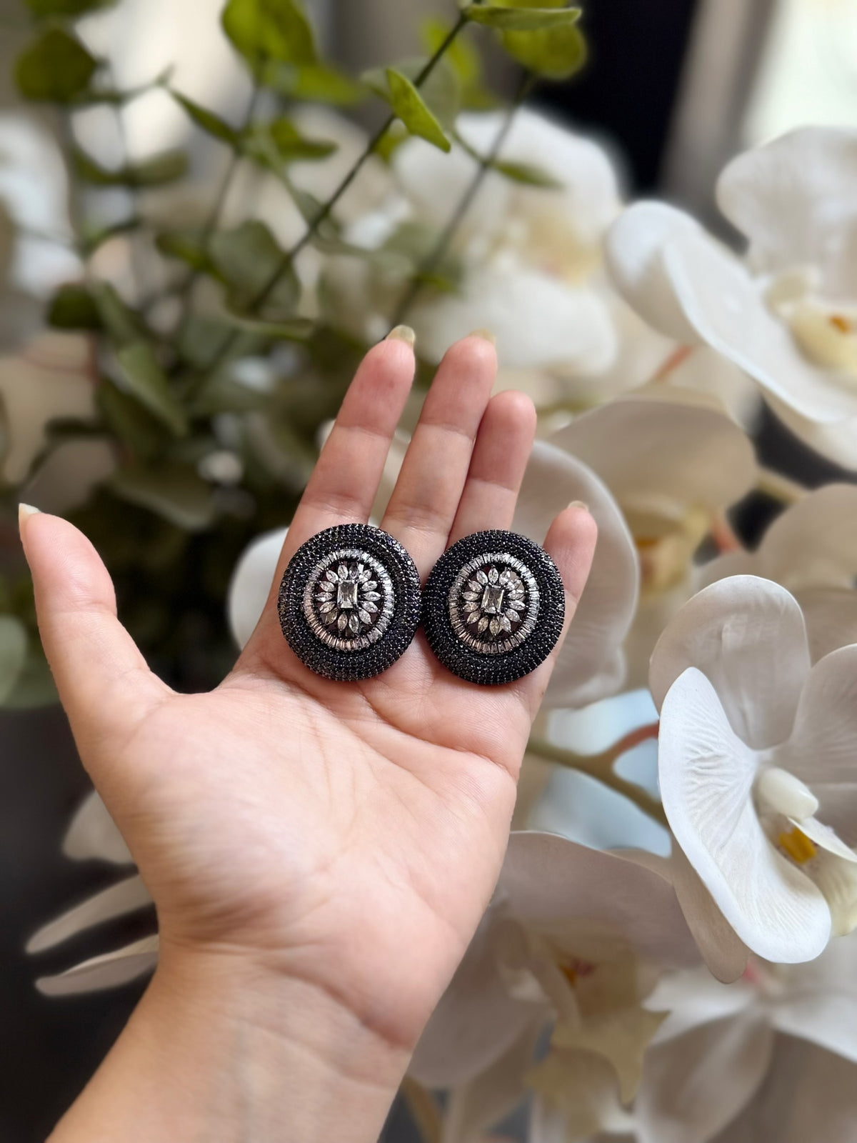 Noir moons