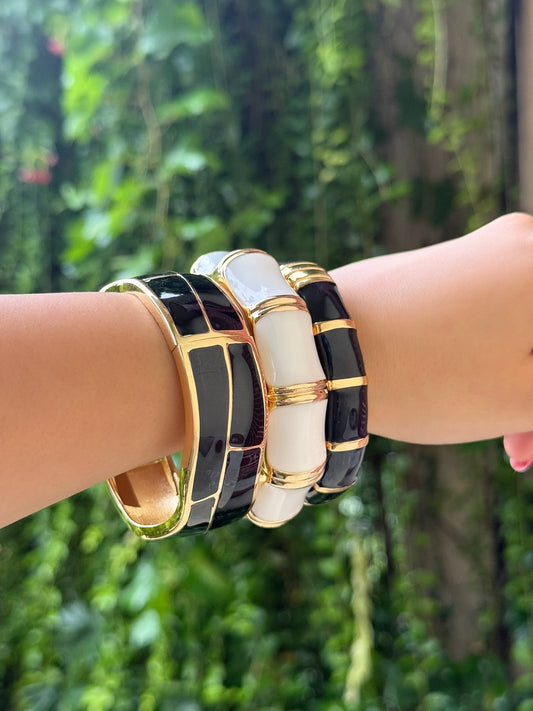 Monochrome Dreams Stack