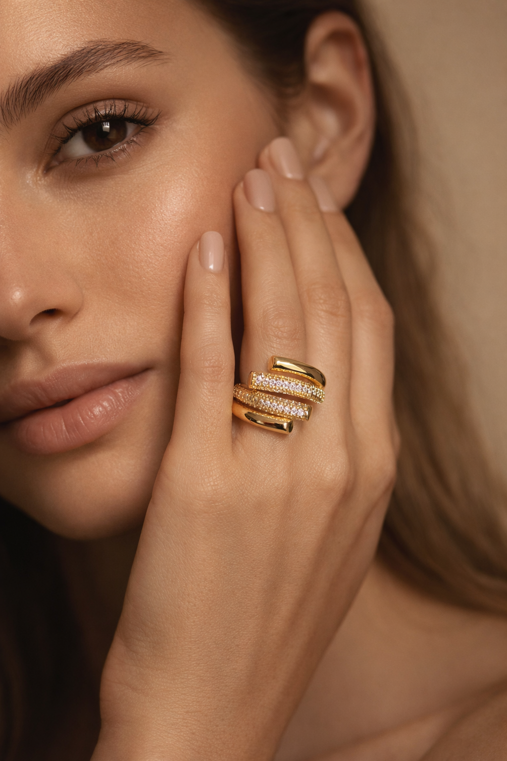 Golden orbit ring
