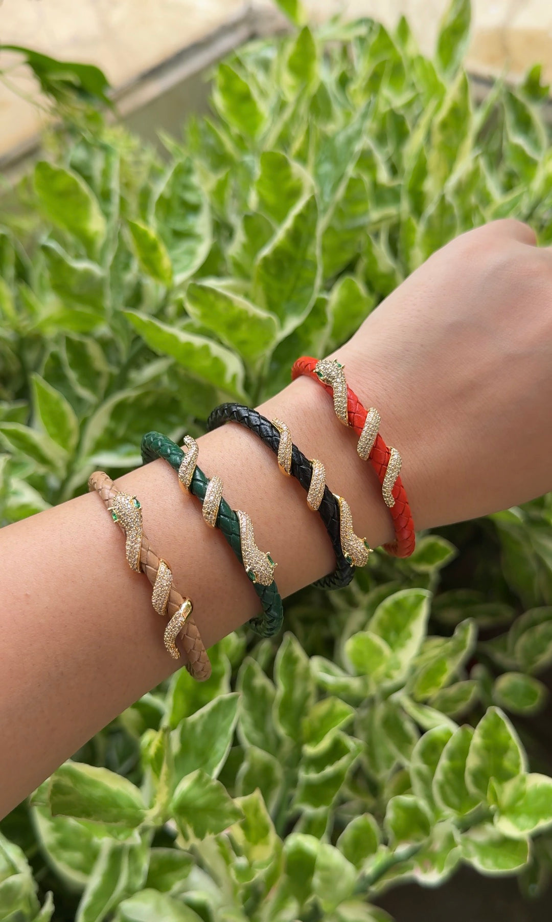 Serpentini leather bands