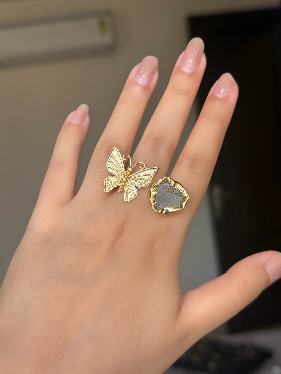 The Mariposa Ring