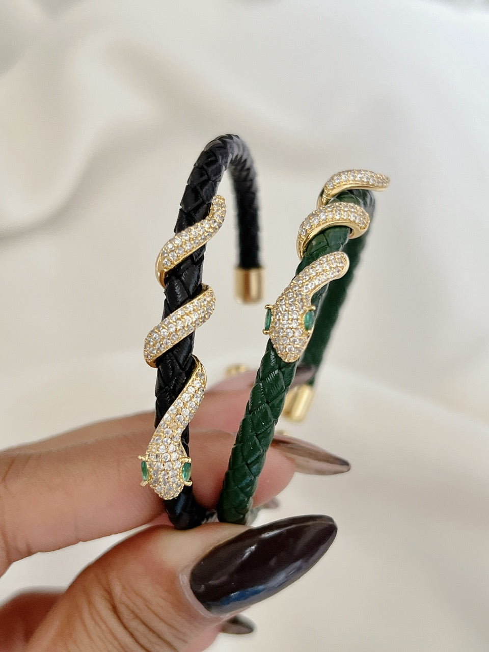 Serpentini leather bands